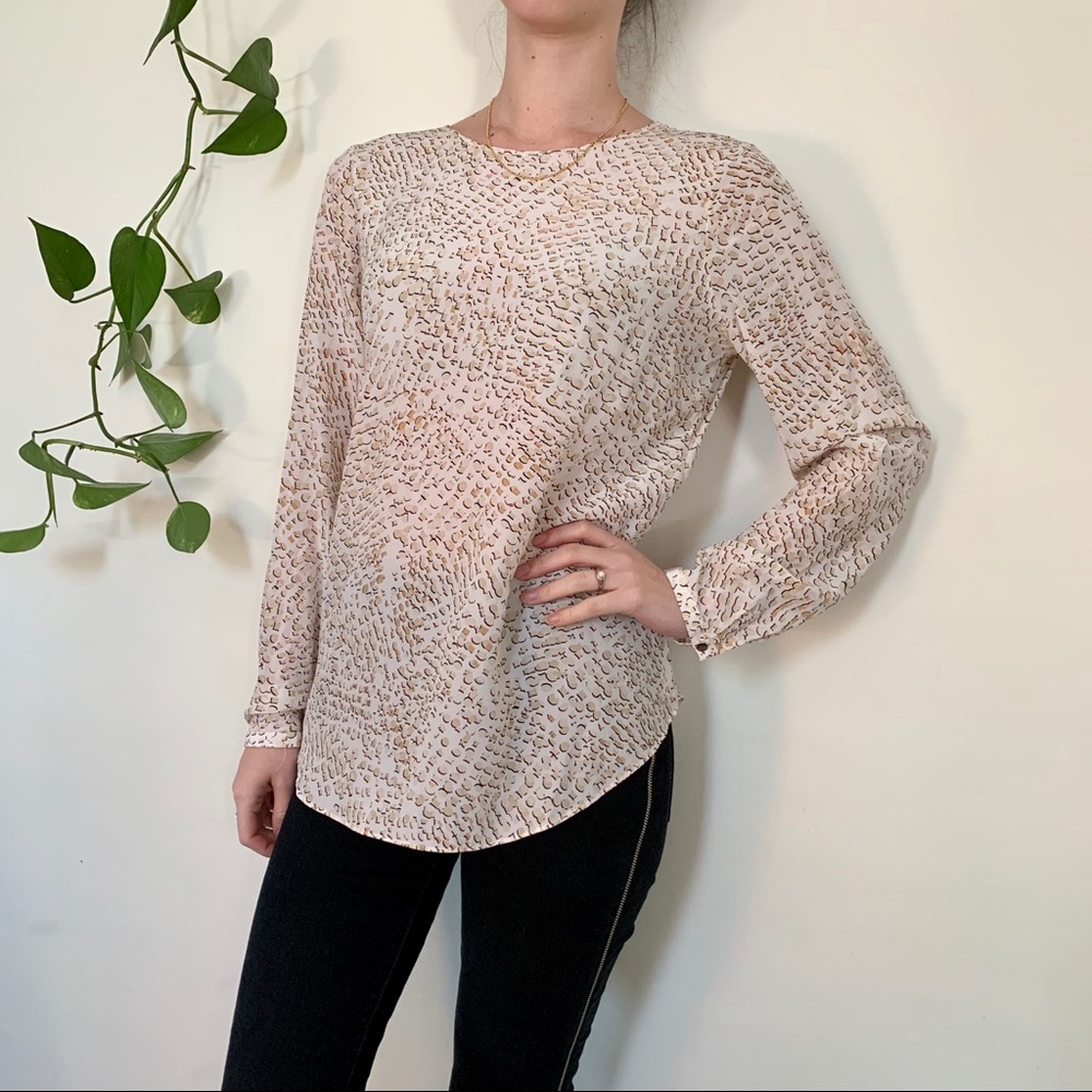 NWOT Silk White House Black Market Blouse